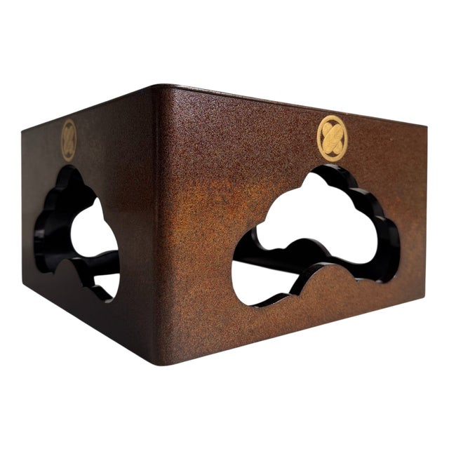 Japanese Lacquered Jubako-Dai Display Stand with Gold Kamon, 1920s For Sale