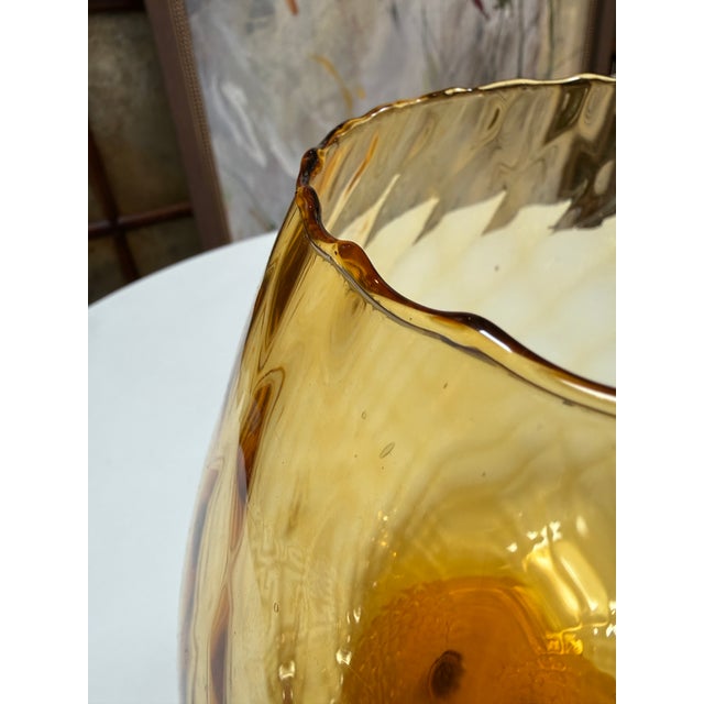 Mid 20th Century Empoli Italian Amber Glass Vase For Sale - Image 5 of 12