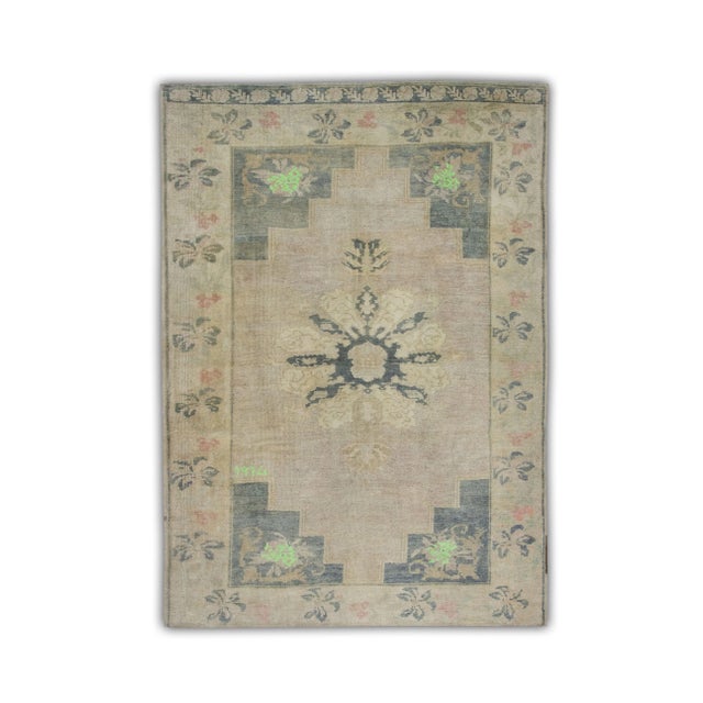 Textile Vintage Turkish Rug 4'10" x 6'11" For Sale - Image 7 of 7