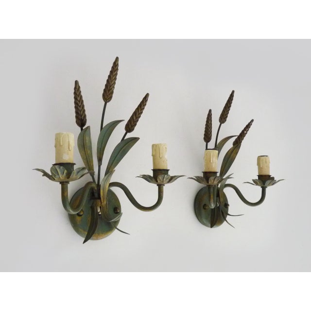 Vintage Wheat Sheaf Wall Sconces in Gold and Green Metal, 1980s, Set of 2 For Sale - Image 4 of 10