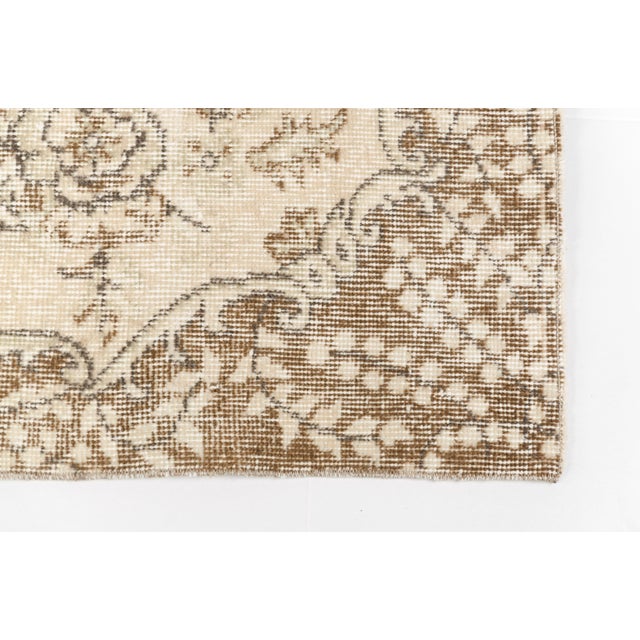 Textile Mid 20th Century Neutral Modern Farmhouse Rug For Sale - Image 7 of 10
