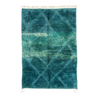 Ombre Diamond-Lattice Hand-Knotted Moroccan Wool Rug | 10'1" X 6'9" | One of a Kind For Sale