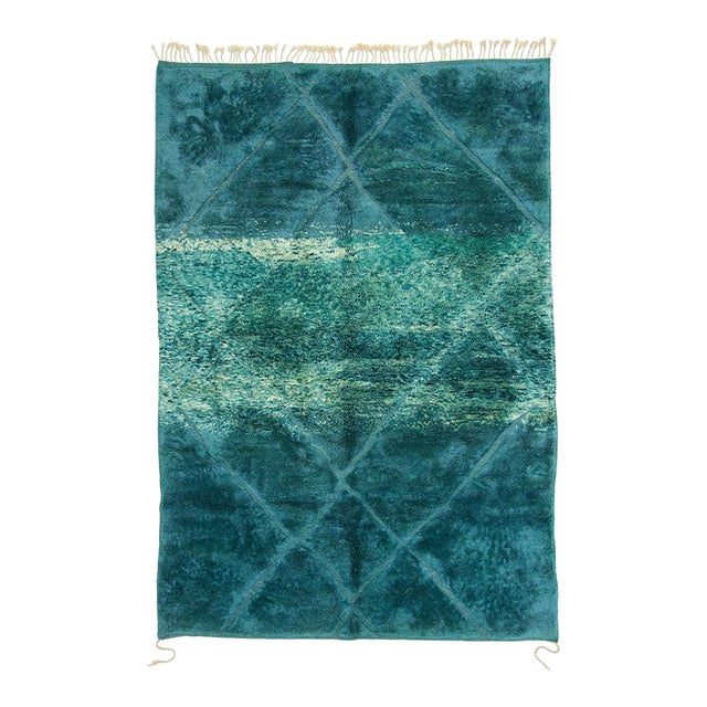 Ombre Diamond-Lattice Hand-Knotted Moroccan Wool Rug | 10'1" X 6'9" | One of a Kind For Sale