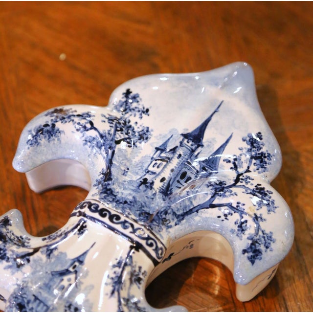 Early 20th C. French Faience Fleur-De-Lys Shape Box by Alcide Chaumeil For Sale In Dallas - Image 6 of 11