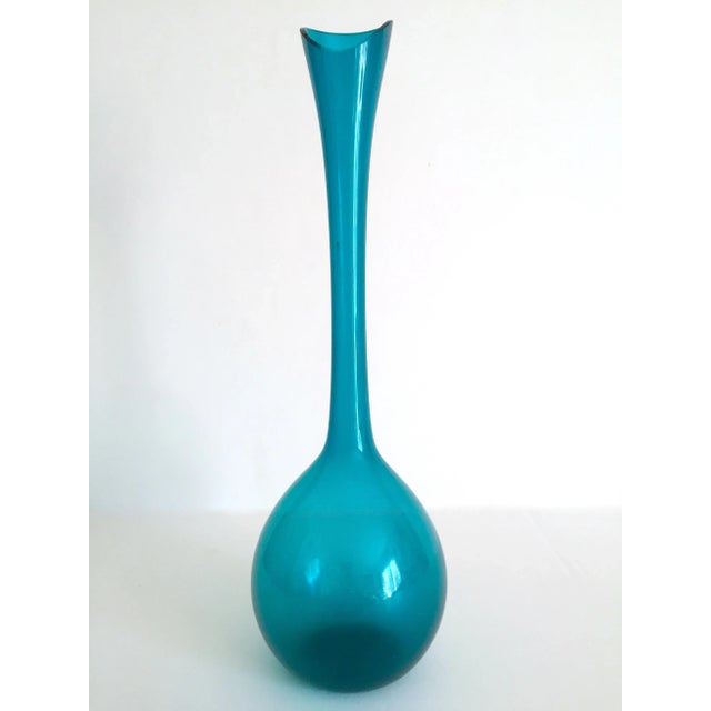 Vintage Mid Century Modernist Hand Blown Aqua Teal Blue Art Glass Bottle Vase For Sale - Image 11 of 13
