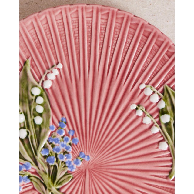 Art Nouveau 1920s Art Nouveau 11.5 Inch Schramberg Majolica Plate For Sale - Image 3 of 14