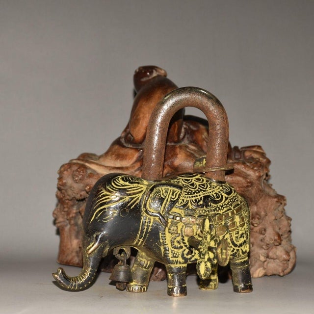 Bronze Vintage Nepalese Brass Elephant Padlock / Sculpture For Sale - Image 8 of 9