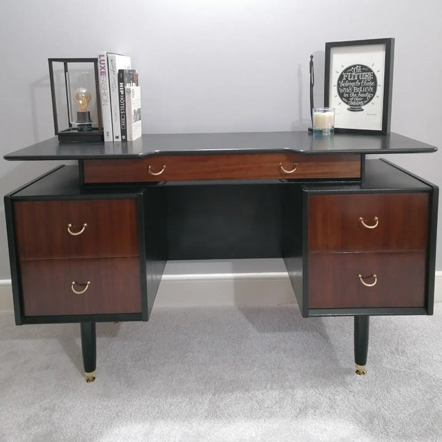Mid-Century Librenza Dressing Table by E Gomme for G-Plan, 1950 For Sale - Image 6 of 6