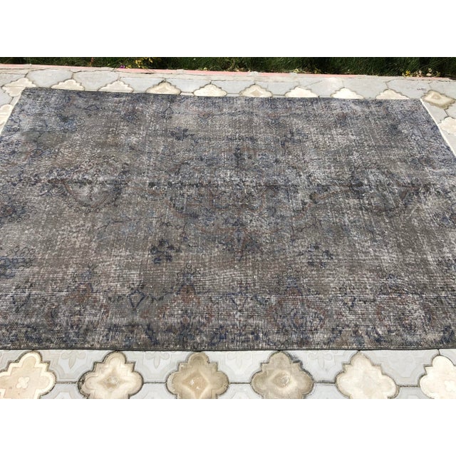 Vintage Alfombra Greige Wool Rug For Sale - Image 4 of 9