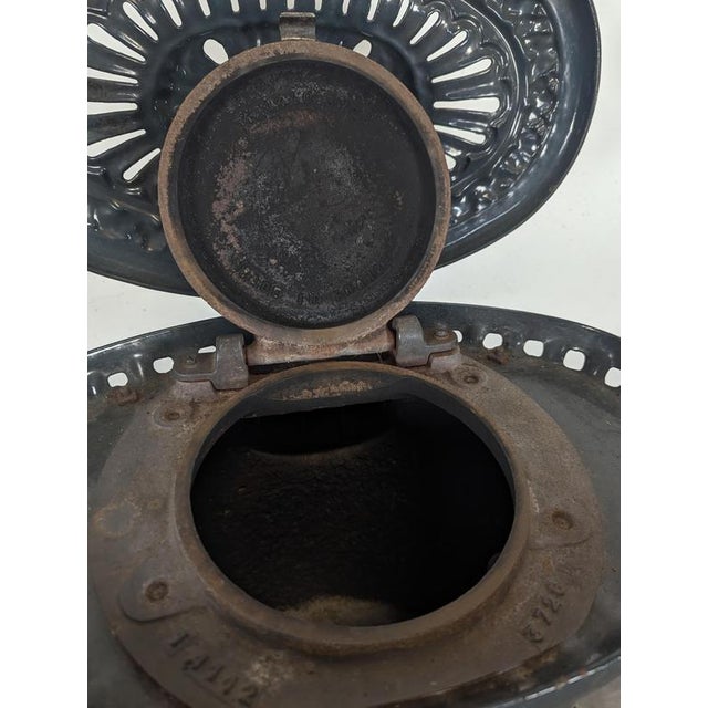 Wood Stove in Cast Iron and Steel from Godin For Sale - Image 10 of 12