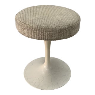 Eero Saarinen Tulip Stool by Knoll For Sale