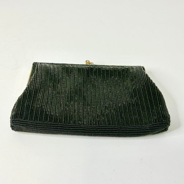 Black 1980s Vintage Art Deco Hollywood Regency Hand Beaded Black Evening Handbag Clutch. For Sale - Image 8 of 11