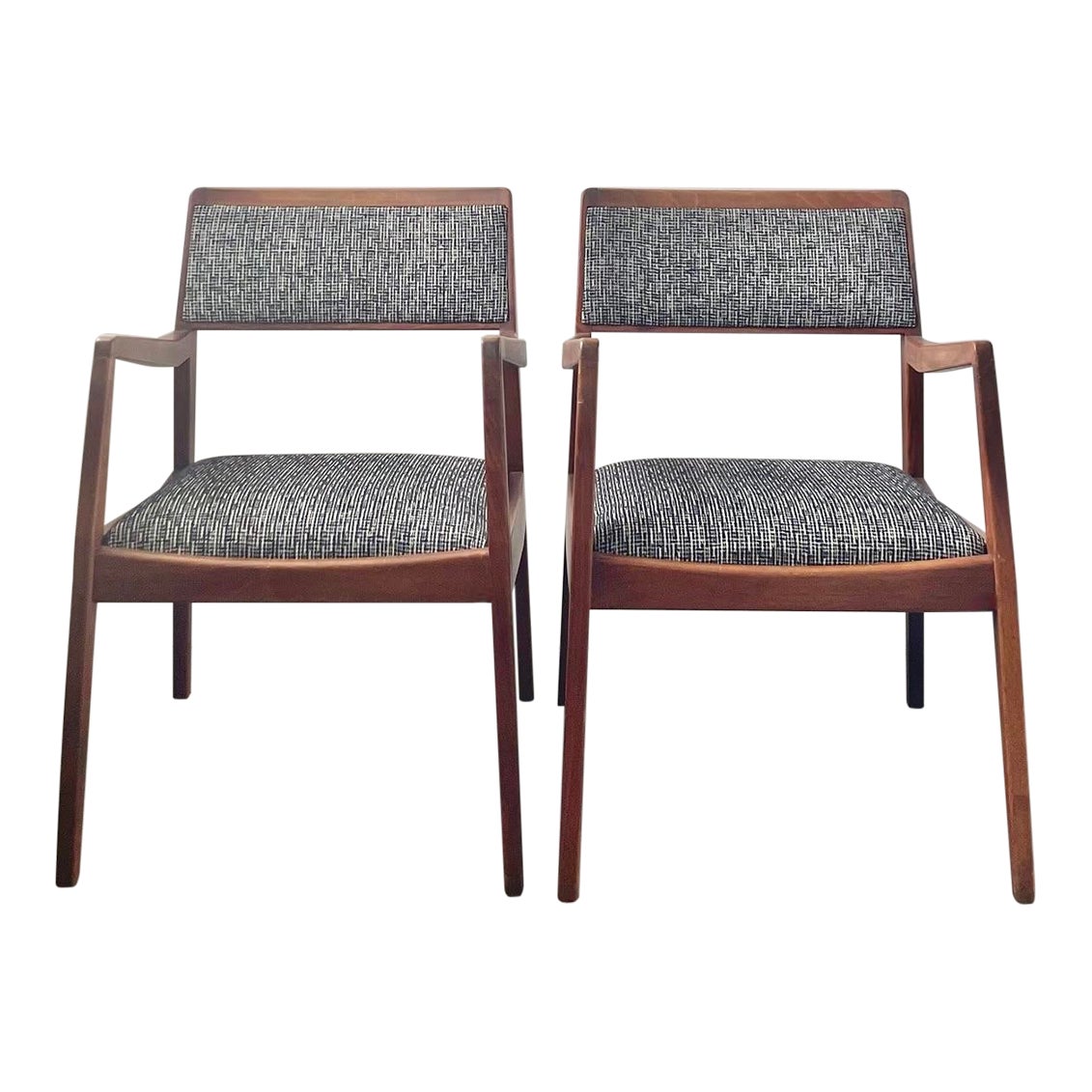 1960s Pair of Jens Risom Style Danish Arm Chairs | Chairish