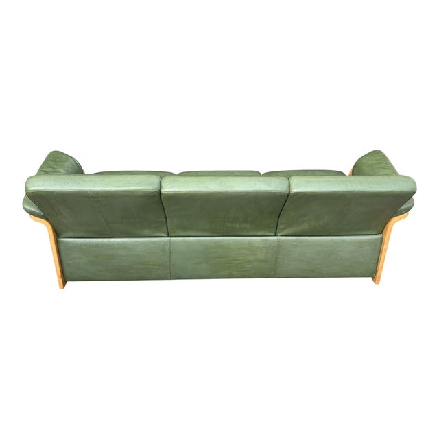 1960s Ekornes Scandinavian Modern Olive Green Leather Sofa With Sculptural Bentwood Frame For Sale - Image 10 of 15