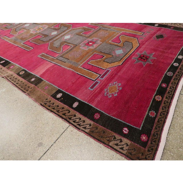 Gray Galerie Shabab Collection Mid-20th Century Handmade Turkish Anatolian Long & Narrow Gallery Carpet For Sale - Image 8 of 10