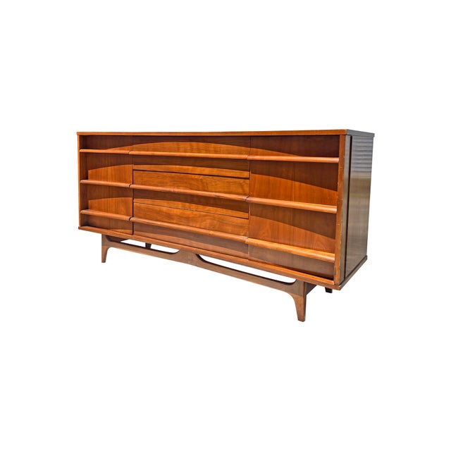 Vintage Mid Century Modern Concave Dresser or Credenza Great design slightly curved dresser or credenza with lots of...