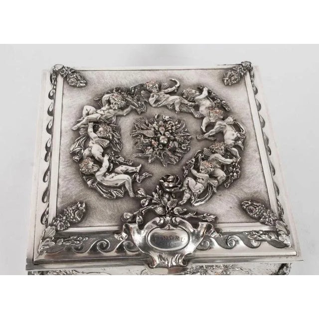 Victorian Silver-Plated Jewellery Casket from Walker and Hall, 19th Century For Sale - Image 14 of 18
