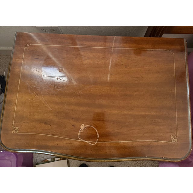 1960s Drexel Heritage French Provincial Louis XV Carved Walnut Nightstands, Pair For Sale - Image 11 of 18