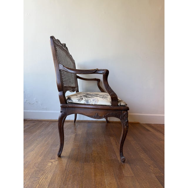 French 1870 Louis XV Caned Settee For Sale - Image 3 of 6