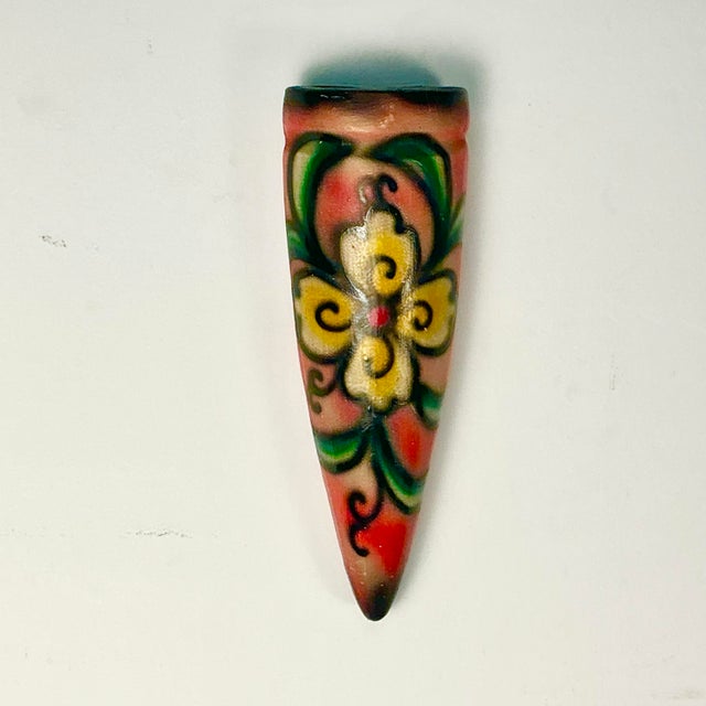 1940s 1940s Vintage Southwestern Navajo Mexican Style Chalkware Wall Pocket For Sale - Image 5 of 14