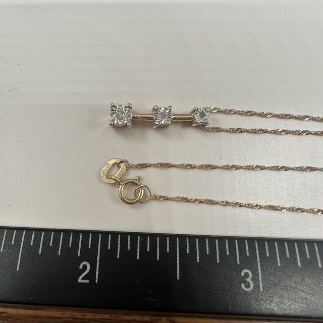 Early 21st Century Diamond Past Present Future Necklace in 10kt Yellow Gold – 18in, Pre-Loved For Sale - Image 5 of 5