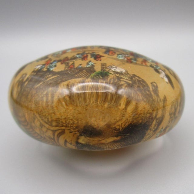 Vintage Eglomise Reverse Hand Painted Glass Snuff Bottle Along the River During the Qingming Festival Qingming Shanghe Tu For Sale In Phoenix - Image 6 of 13