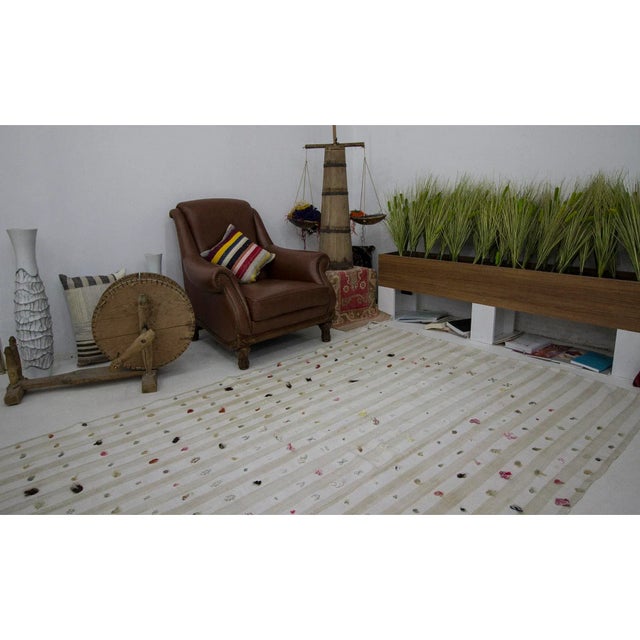 Vintage Turkish Striped Cotton Kilim Rug - 5′3″ × 8′10″ For Sale In Los Angeles - Image 6 of 7