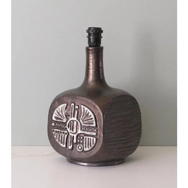 Large ceramic lamp base made by Emiel Laskaris for ceramic studio Perignem, Belgium 1960-1970 The foot has an abstract...