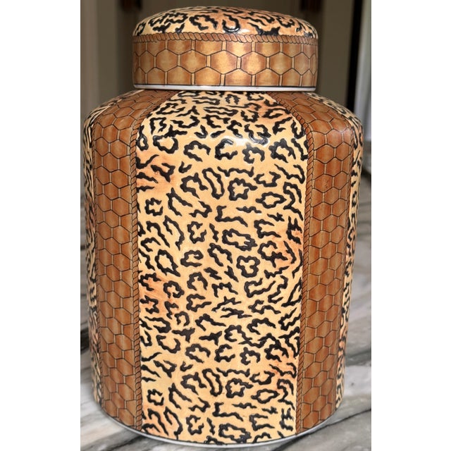 Late 20th Century Vintage Leopard Print Ginger Jar For Sale - Image 5 of 11