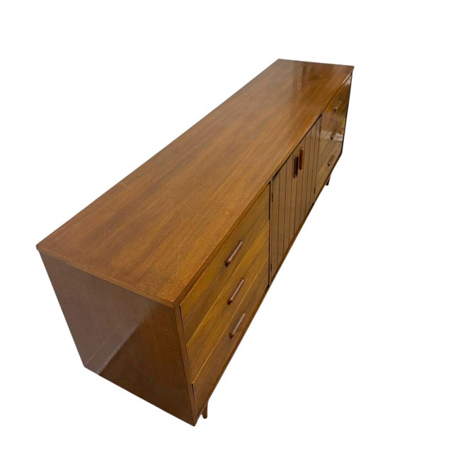 Vintage Mid Century Modern Walnut 9-Drawer Triple Dresser Dovetailed Drawers For Sale - Image 4 of 10