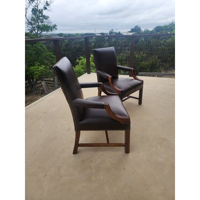 1980s Pair of Classic Leather Armchairs For Sale - Image 5 of 9