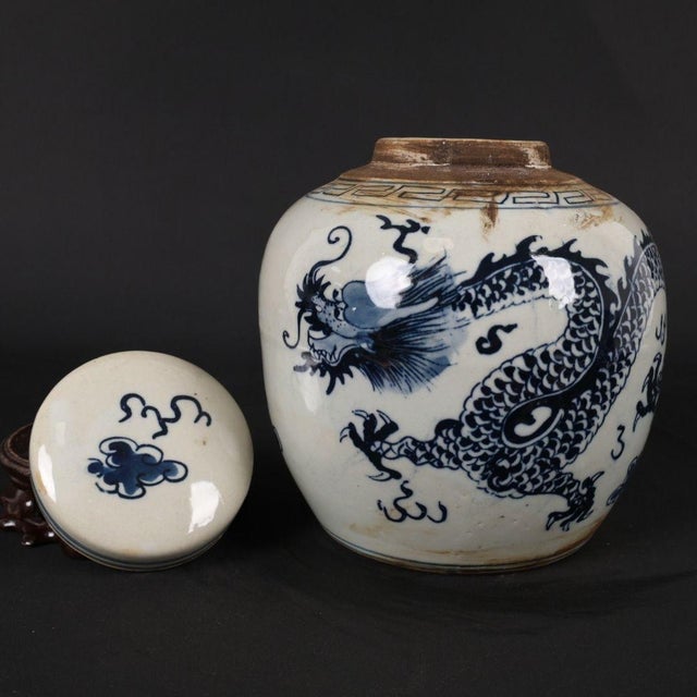 Ceramic Chinoiserie Blue and White Dragon Motif Porcelain Lidded Ginger Jar For Sale - Image 7 of 8