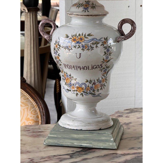 French Late 20th Century French Faience Lamp With Floral Wreath and Serpent Handles For Sale - Image 3 of 9