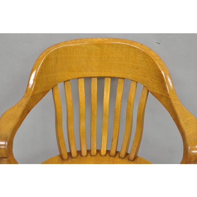 Early 20th Century Traditional Antique Solid Golden Oak Wood Office Library Bankers Arm Chair For Sale - Image 4 of 16
