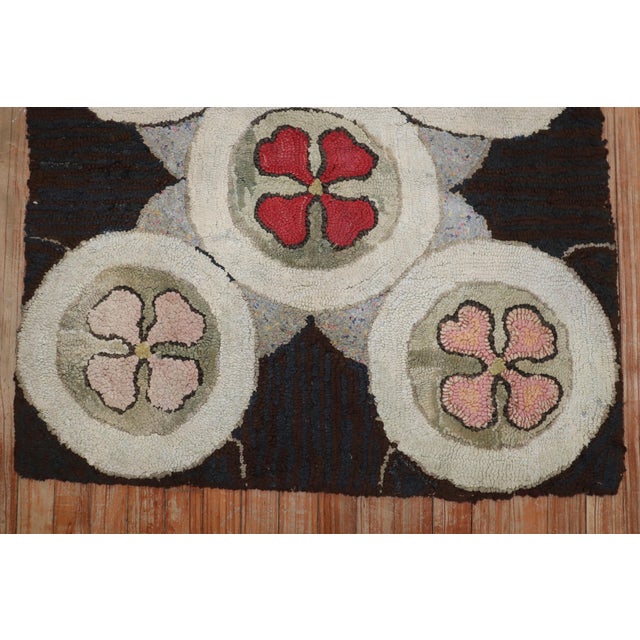 American Early 20th Century Zabihi Collection American Hooked Square Rug - 3' x 3' For Sale - Image 3 of 9