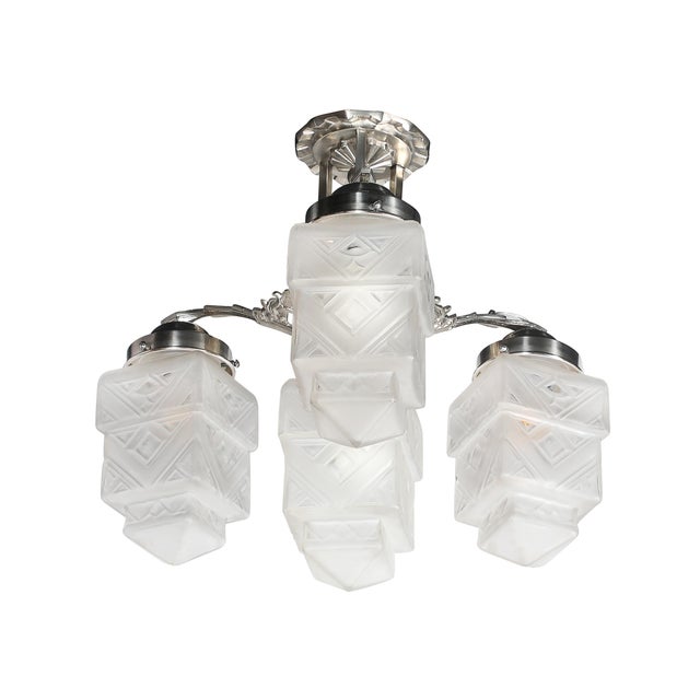 Art Deco Skyscraper-Style Nickeled Bronze & Frosted Glass 4-Arm Chandelier For Sale In New York - Image 6 of 13