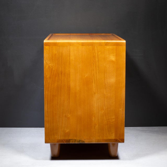 Thuma Classic Oak Nightstands-Pair For Sale - Image 10 of 15