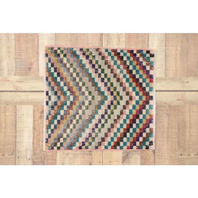 Vintage Turkish Sivas Rug - 02'05 X 02'06 For Sale - Image 9 of 10