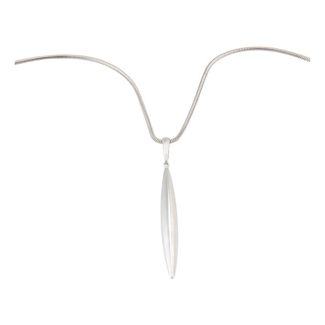 Mid 20th Century Tiffany & Co. 18k White Gold Feather Pendant Snake Chain Pendant Necklace For Sale