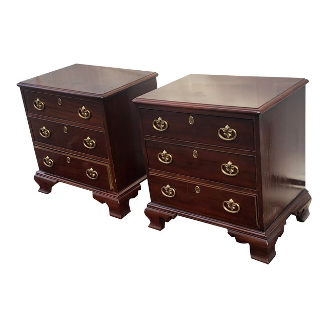 Henredon Solid Mahogany Nightstands Chairish