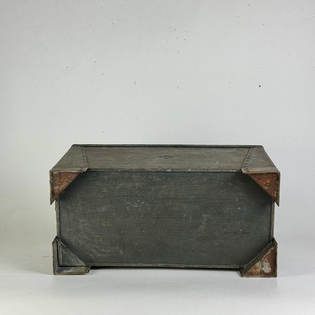 Antique Arts & Crafts Hammered Metal Storage Box With Décorative Side Handles and Details For Sale - Image 12 of 12