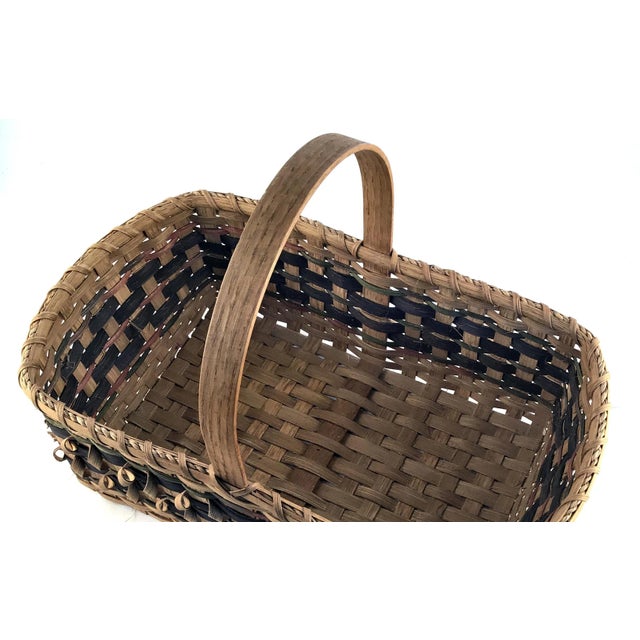 Brown 1900s Arts and Crafts Flat Reed With Splint Oak Curls Basket For Sale - Image 8 of 13