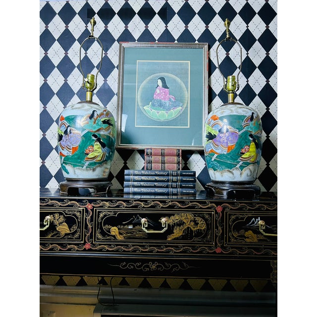 1950s Hand-Painted Japanese Porcelain Tabletop Lamps Pair Court Ladies, Large 32"h For Sale - Image 17 of 18