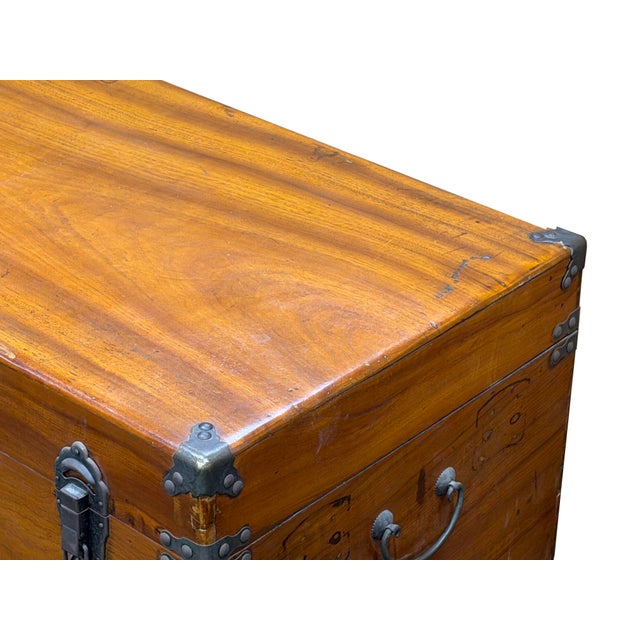 Vintage Oriental Wood Rectangular MoonFace Hardware Trunk Table For Sale - Image 11 of 15