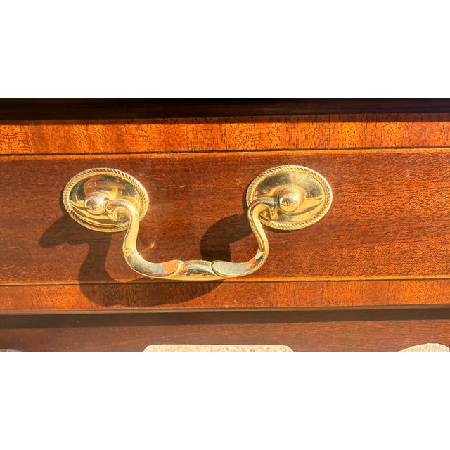 Vintage Councill Craftsmen Queen Anne Mahogany Banded Side Tables – Pair For Sale - Image 11 of 17