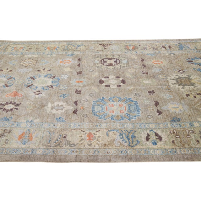 Early 21st Century Early 21st Century Handmade Modern Sultanabad Beige Gallery Wool Rug With Floral Motif For Sale - Image 5 of 8