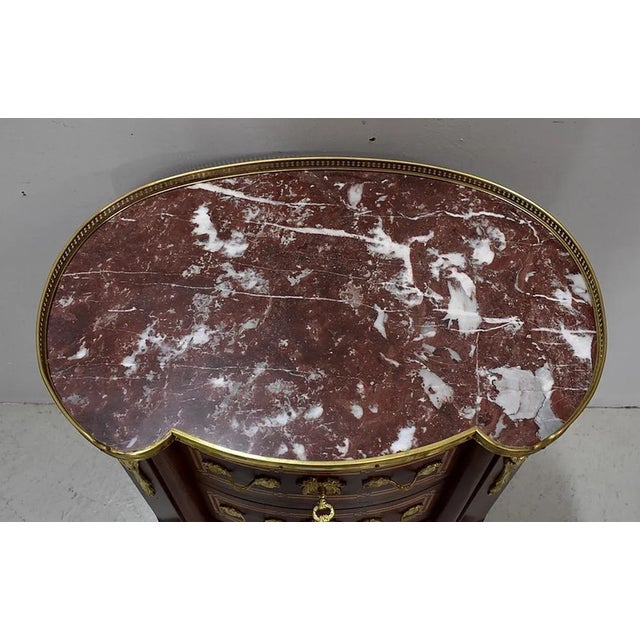 Small Antique Mahogany Dresser For Sale - Image 5 of 18