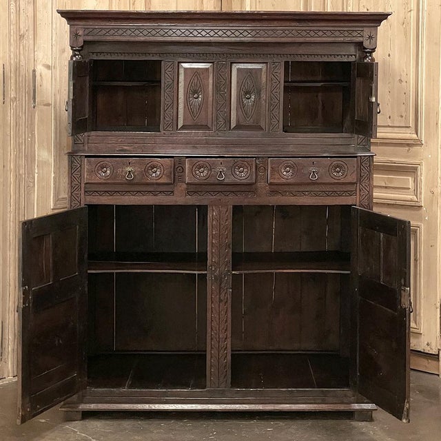 Wood 18th Century English Renaissance Two-Tiered Oak Cabinet For Sale - Image 7 of 18