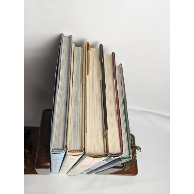 5 Vintage French & Tiffany Decorative Arts Books – Blue Cream Green Library For Sale - Image 10 of 12