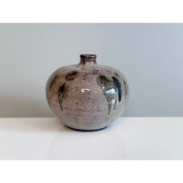 Beige Beige Glossy Glazed Studio Ceramic Vase with Olive-Green Splashes from Serocka, Germany, 1970s For Sale - Image 8 of 9
